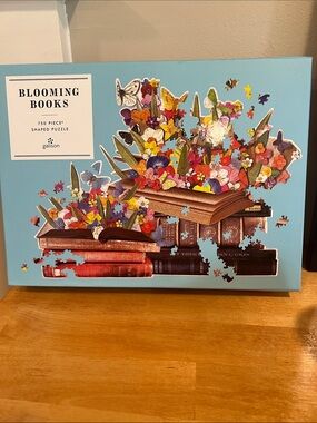 NWT Galison Blooming Books 750-Piece Shaped Puzzle